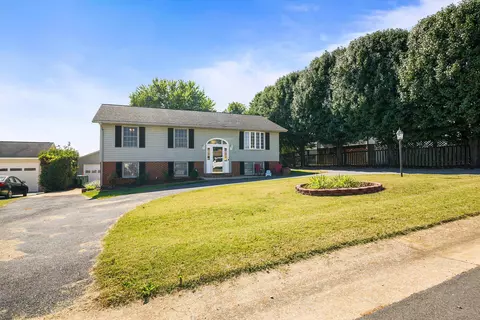 Exterior - 170 Morningside Dr, Broadway, VA 22815 photo 2 of 14