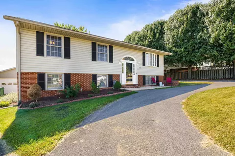 Exterior - 170 Morningside Dr, Broadway, VA 22815 photo 6 of 14