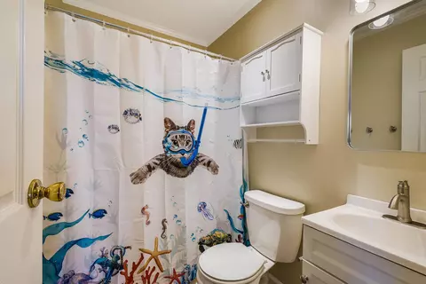 Bath - 170 Morningside Dr, Broadway, VA 22815 photo 1 of 2