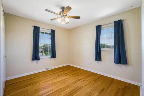 Bedroom - 170 Morningside Dr, Broadway, VA 22815 photo 3 of 7