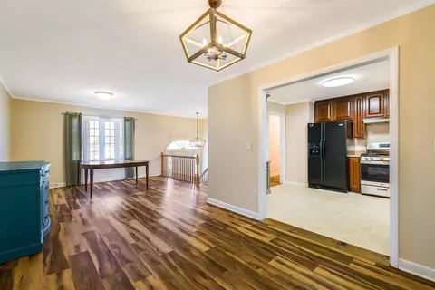 Living - 170 Morningside Dr, Broadway, VA 22815 photo 1 of 3