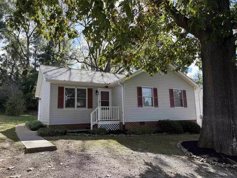 321 Westwood Blvd, Staunton, VA 24401