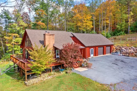 65 Cubbley Rd, Hot Springs, VA 24445