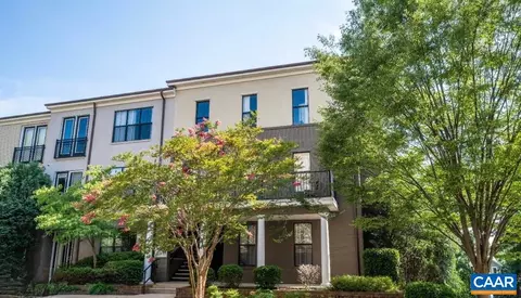 700 Walker Sq #4A, Charlottesville, VA 22903