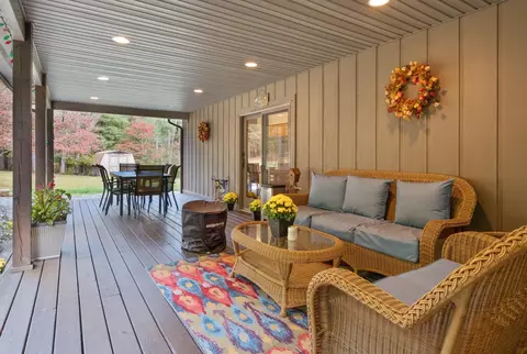 15468 Highland Tpke, Head Waters, VA 24442