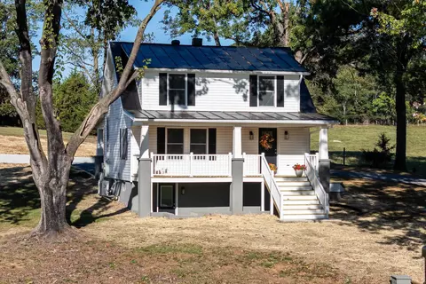 1140 Farmview Rd, Luray, VA 22835