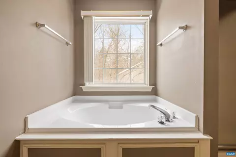 Bath - 503 Jefferson, Palmyra, VA 22963 photo 4 of 5