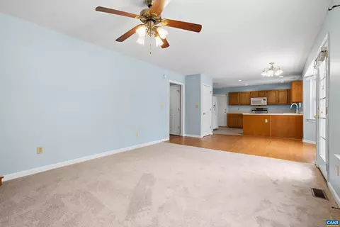 Living - 503 Jefferson, Palmyra, VA 22963 photo 6 of 8