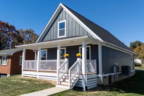 416 Grubert Ave, Staunton, VA 24401