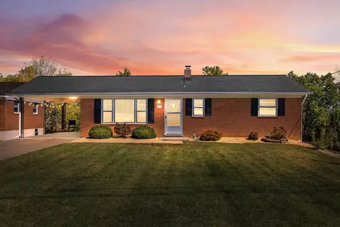 97 Hillside Dr, Verona, VA 24482