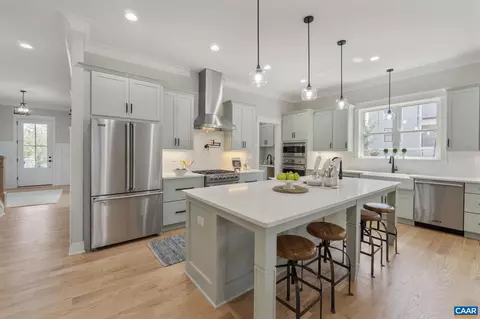 1603 Griffen Grv, Charlottesville, VA 22901