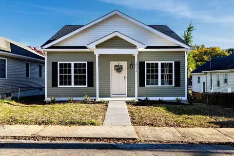 1013 Ohio St, Waynesboro, VA 22980