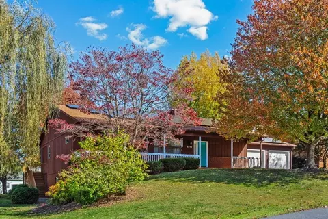 3210 Arrowhead Rd, Harrisonburg, VA 22801