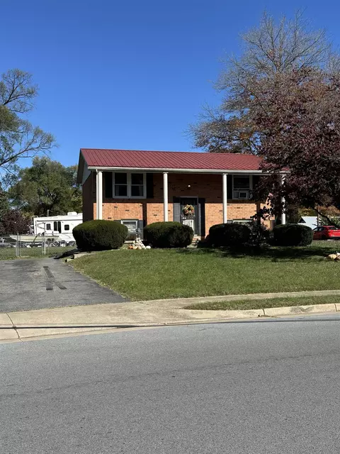 720 Shenandoah Ave, Waynesboro, VA 22980