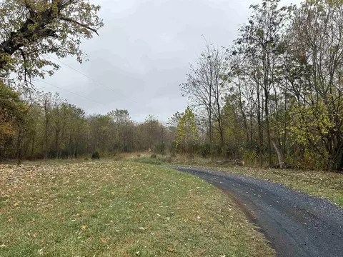 Lee Hwy, Verona, VA 24482