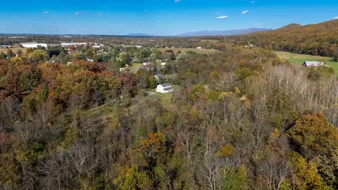 View/Area - 57 Thomas Dr, Lyndhurst, VA 22952 photo 11 of 14