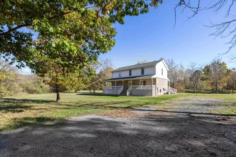 Exterior - 57 Thomas Dr, Lyndhurst, VA 22952 photo 8 of 18