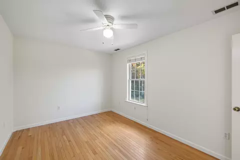 Bedroom - 57 Thomas Dr, Lyndhurst, VA 22952 photo 7 of 9