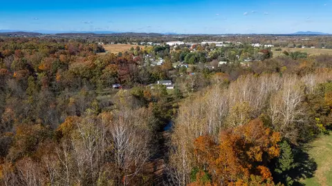 View/Area - 57 Thomas Dr, Lyndhurst, VA 22952 photo 10 of 14