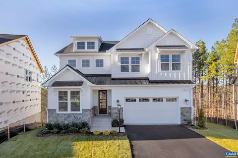 65 Springdale Rd, Waynesboro, VA 22980