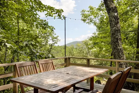 Exterior - 491 S Maple Rd S, Mount Jackson, VA 22842 photo 5 of 11