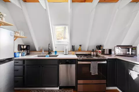Kitchen - 491 S Maple Rd S, Mount Jackson, VA 22842 photo 2 of 2