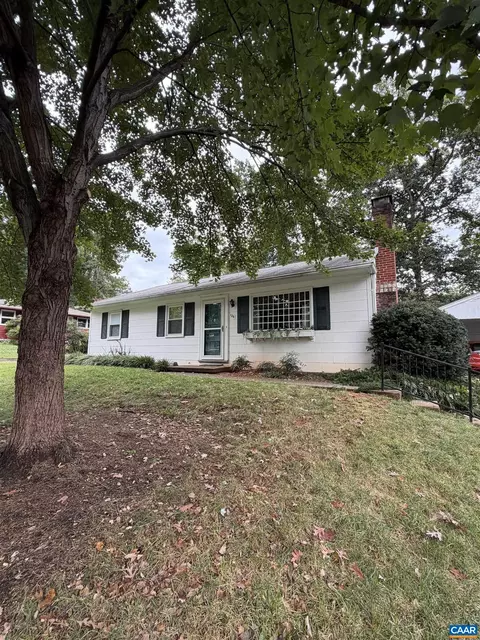 126 W Park Dr, Charlottesville, VA 22901