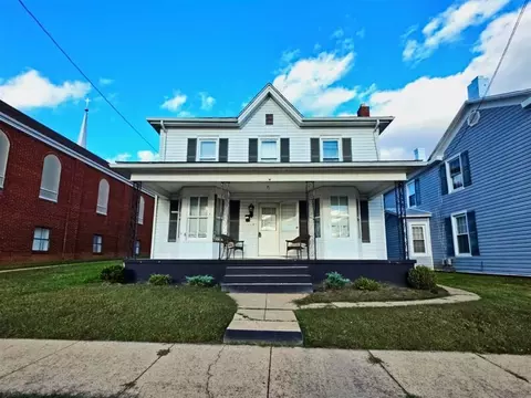314 3rd St, Shenandoah, VA 22849 photo 1