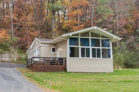 10545 Falling Pine Ln, Dayton, VA 22821