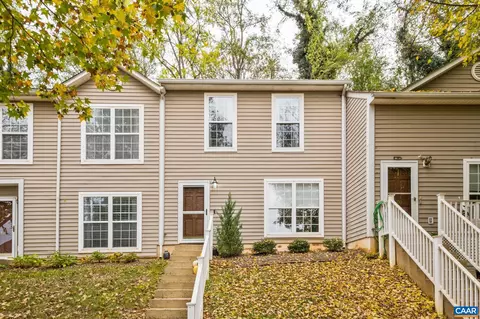 102 Hartford Ct, Charlottesville, VA 22902