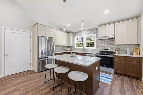 Kitchen - 395 Deloris Rd, Basye, VA 22810 photo 2 of 4