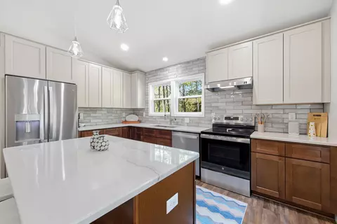 Kitchen - 395 Deloris Rd, Basye, VA 22810 photo 3 of 4