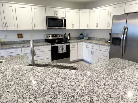 Kitchen - 51 Meriwether Cir, Stuarts Draft, VA 24477 photo 4 of 10