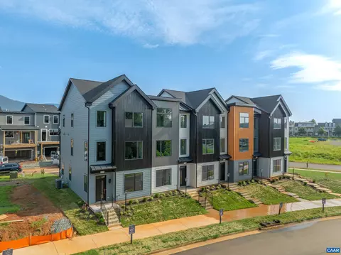 15 Larkin Ave, Crozet, VA 22932