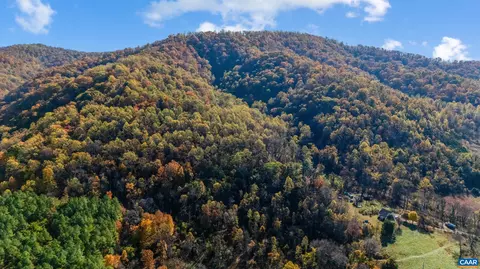 View/Area - 2728 E Branch Loop, Roseland, VA 22967 photo 1 of 2