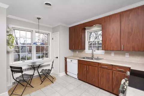 Kitchen - 548 Pine Ave, Waynesboro, VA 22980 photo 7 of 7