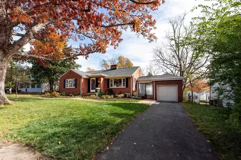 Exterior - 548 Pine Ave, Waynesboro, VA 22980 photo 4 of 17