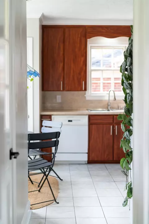 Entry Way - 548 Pine Ave, Waynesboro, VA 22980 photo 5 of 5