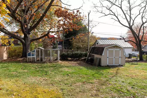 Exterior - 548 Pine Ave, Waynesboro, VA 22980 photo 13 of 17