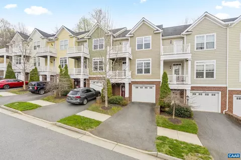 1610 Kempton Pl, Charlottesville, VA 22911
