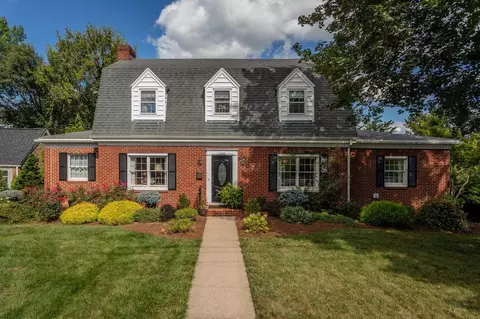 1255 Hillcrest Dr, Harrisonburg, VA 22801
