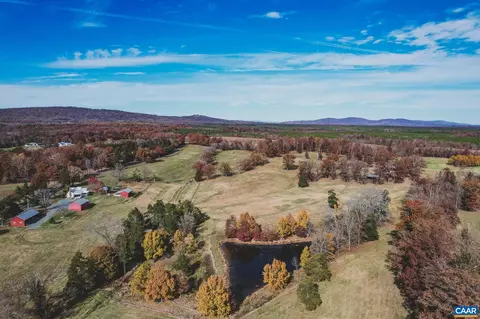 3785 Rolling Rd S, Scottsville, VA 24590