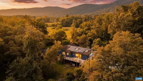 1562 Afton Mountain Rd, Afton, VA 22920