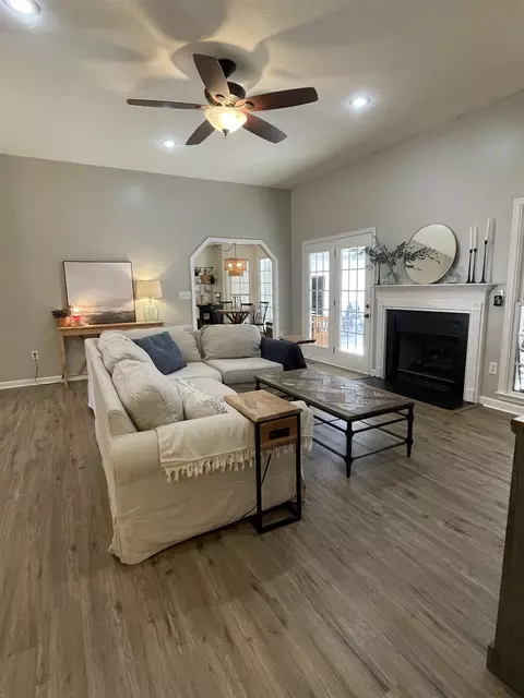 Living - 111 Rutherford Ln, Stuarts Draft, VA 24477 photo 4 of 4