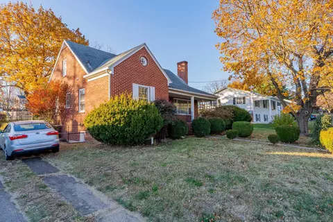 625 N Willow St N, Harrisonburg, VA 22802