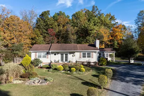 480 Mont View Ln, Luray, VA 22835