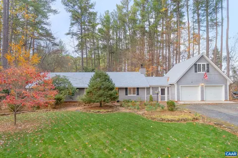4220 Paddock Cir, Earlysville, VA 22936
