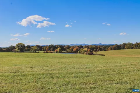 lot18 Rolling Rd S, Scottsville, VA 24590