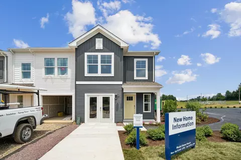 245 Camden Dr, Waynesboro, VA 22980