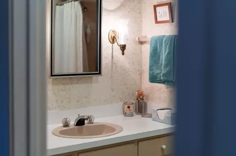 Bath - 129 Shemariah Rd, Middlebrook, VA 24459 photo 4 of 7